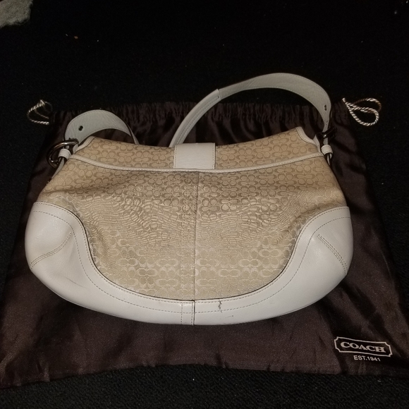 White coach handbag - Picture 2 of 3